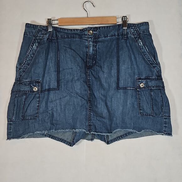 Lane Bryant Cargo Jean Skort - Picture 1 of 7